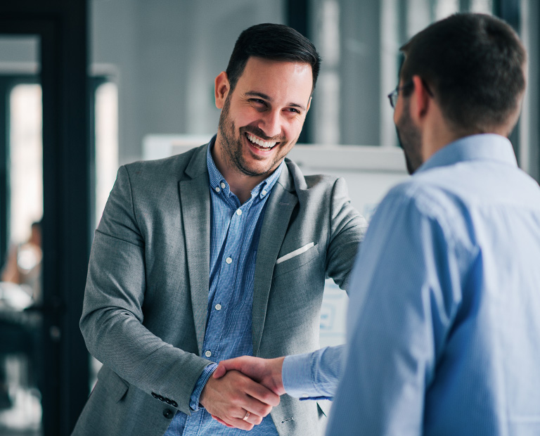 Händeschütteln zwei Männer